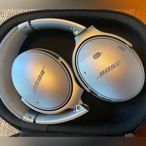 Bose Quiet Comfort Headphones